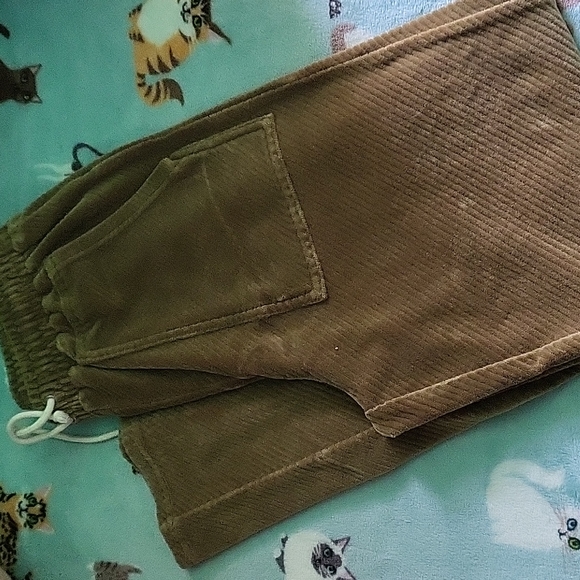 Corduroy Set - Picture 2 of 6